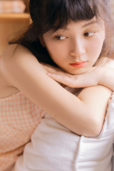 可以强互动女性脱卸衣服游戏
